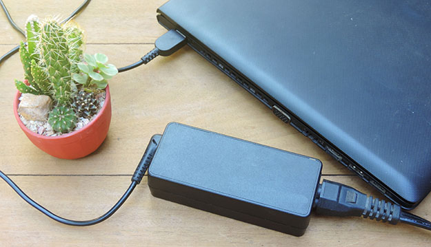 laptop battery charger adapter