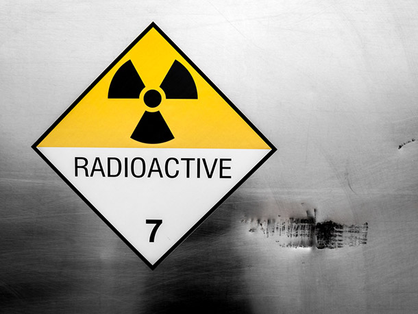 Radiation warning sign on the Hazardous materials transport label Class 7