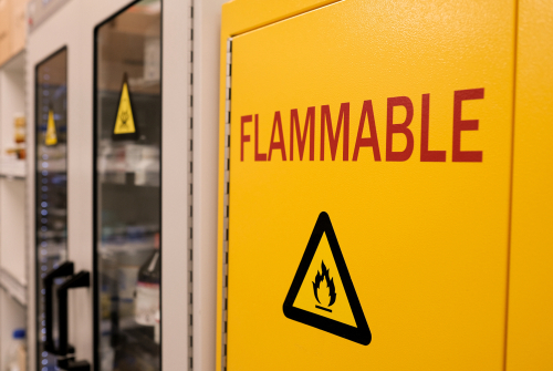 https://eadn-wc01-4731180.nxedge.io/media/wp-content/uploads/2019/10/Close-up-black-flammable-sign-with-red-letter-flammable-on-doors-of-yellow-flammable-cabinet.jpg